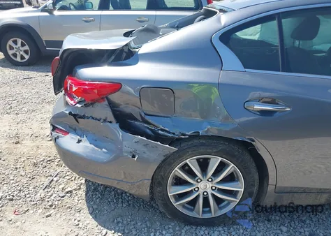 2015 Infiniti Q50 Premium z USA, uszkodzony, nr VIN JN1BV7AR4FM391660